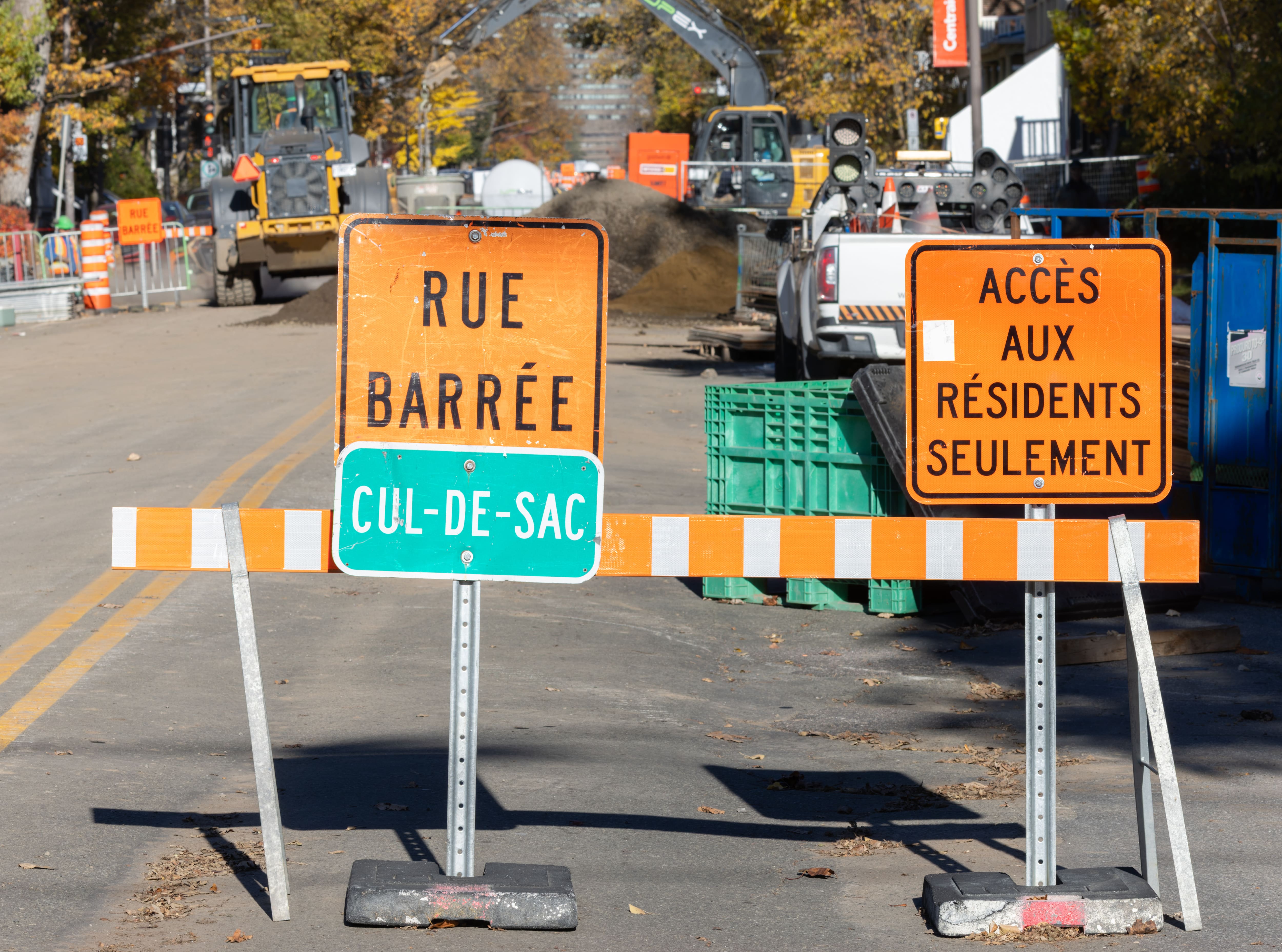 En haute-ville, les travaux nécessitent de nombreux changements dans la signalisation.