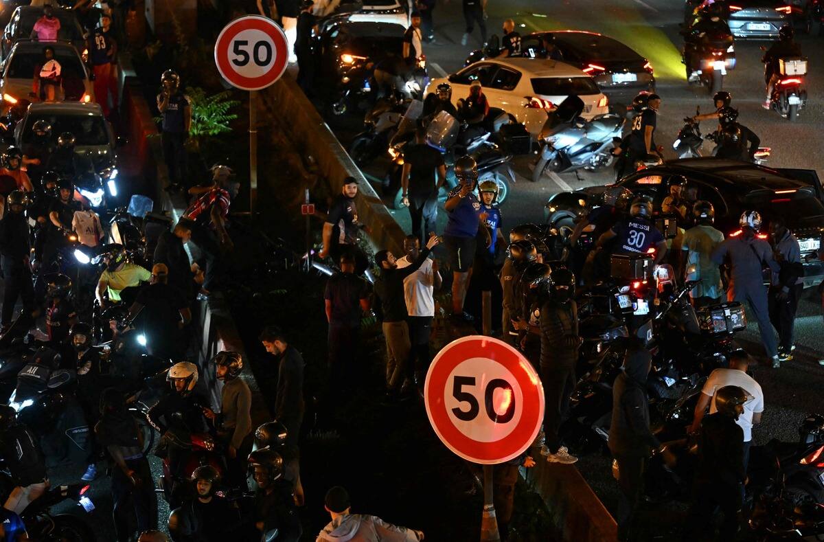 Riots in Paris