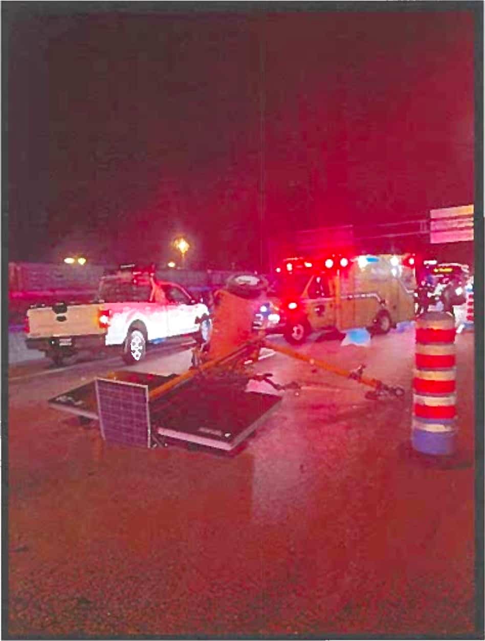 Une ambulance a été dépêchée près de la zone de construction où Michael Walker a provoqué la collision, en mai 2024.