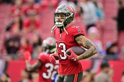 Il ricevitore Mike Evans ne rajeunit pas, mais il peut toujours rendre de solides services.