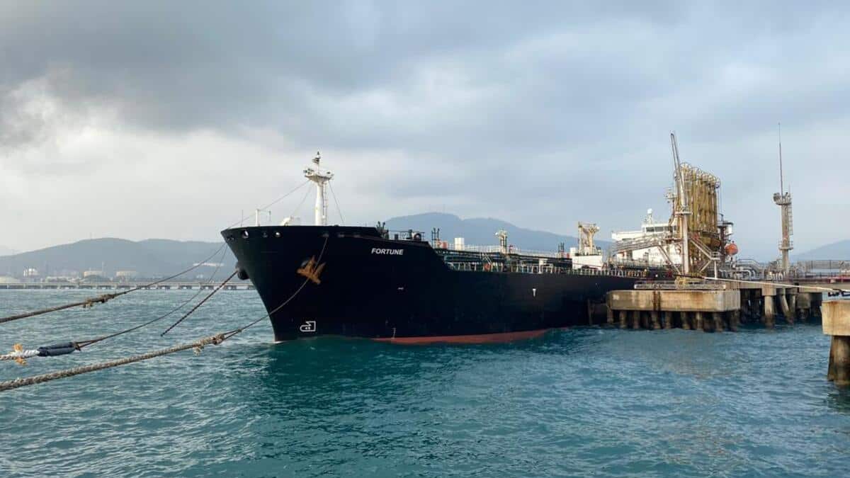 La Russie déploie un sous-marin pour escorter un pétrolier du Venezuela sous sanctions américaines