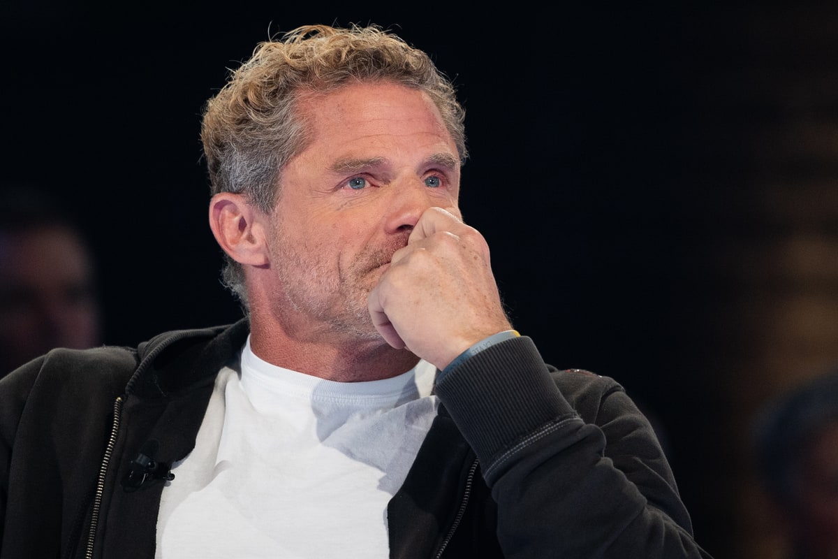 Death of Jean Lapointe JeanMarie Lapointe confides in Stephen Bureau