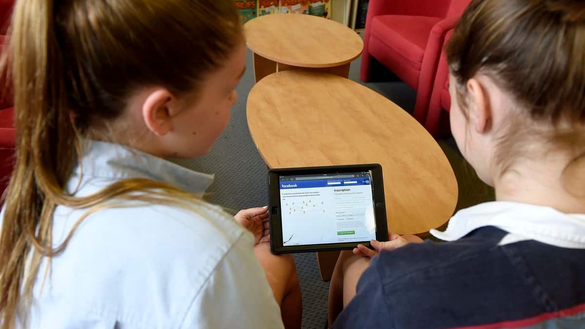 Proposition des jeunes de la CAQ: pas de réseaux sociaux avant 16 ans