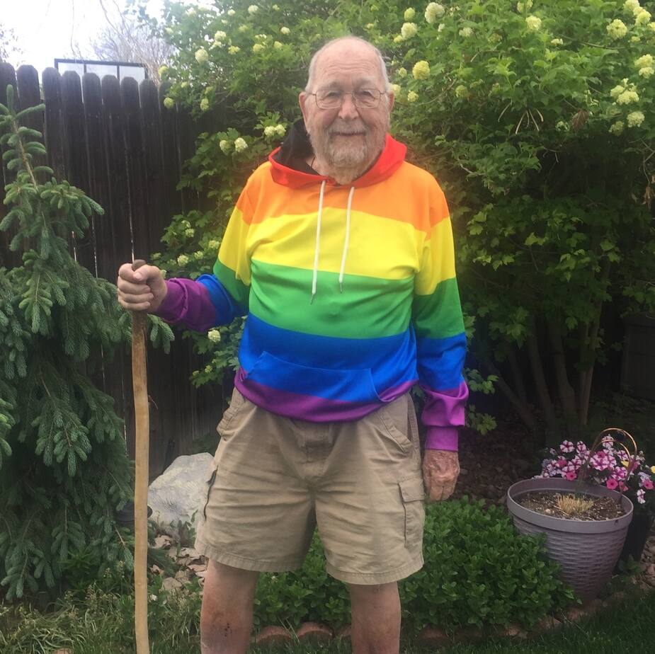 Image principale de l'article Un homme sort du placard à 90 ans