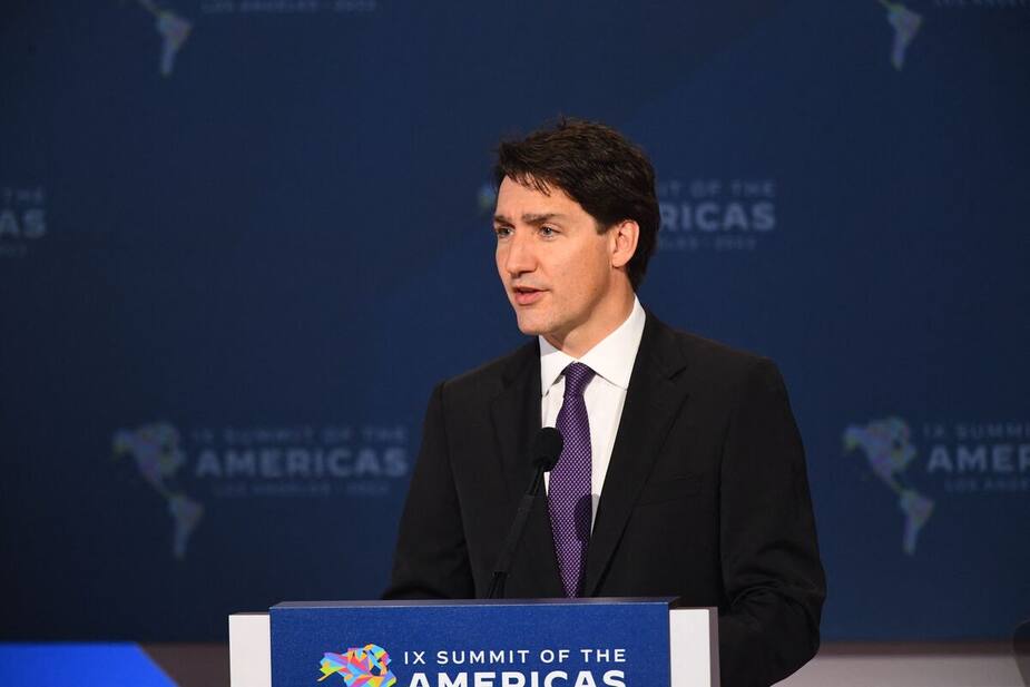 Image principale de l'article Justin Trudeau contracte la COVID-19
