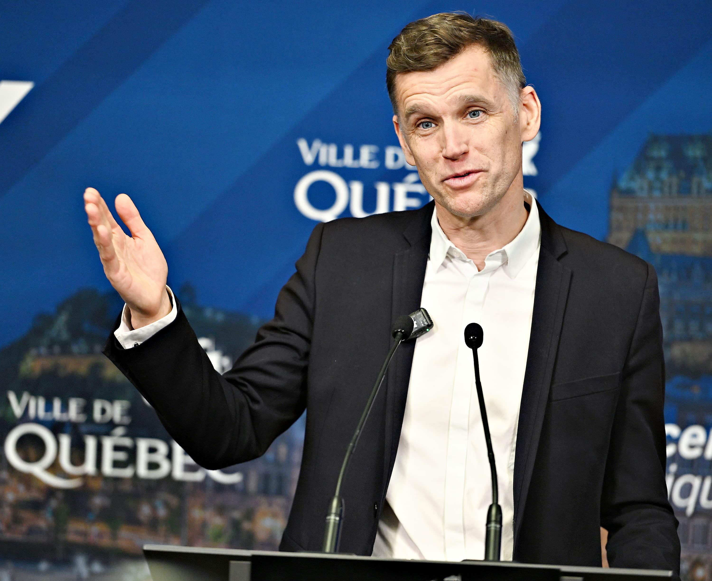Contraventions par la poste: un moyen de pression «inutile», selon le maire Bruno Marchand