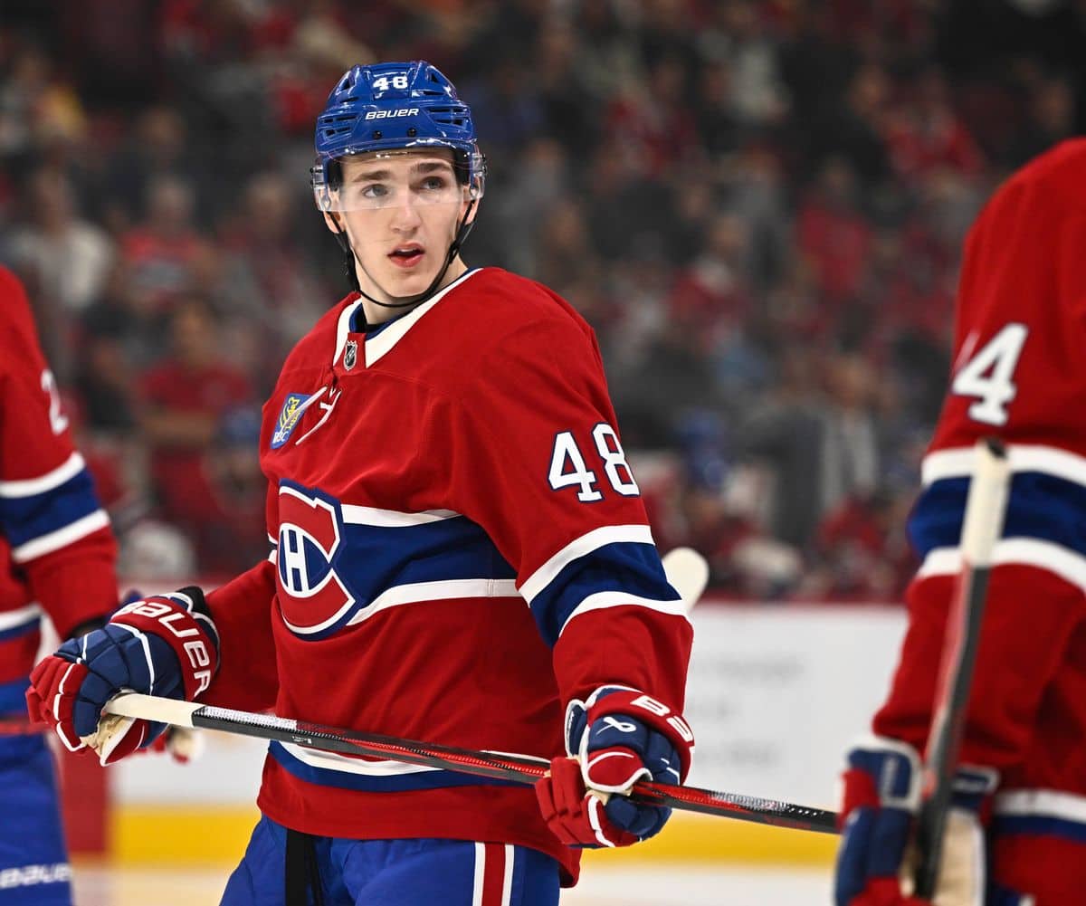 Lane Hutson supérieur à Quinn Hughes