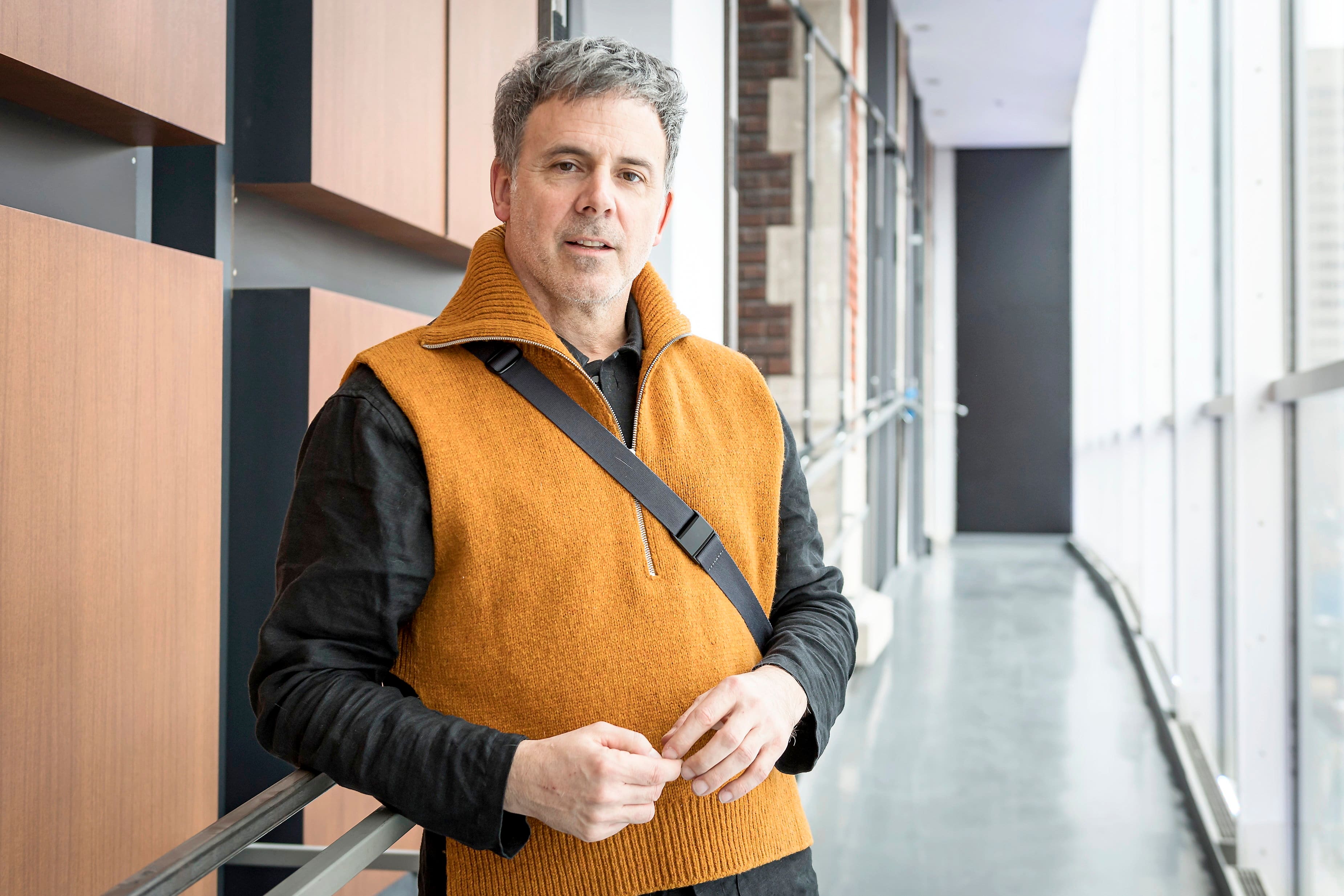 Éric Bernier amour et reconnaissance pour la télé jeunesse québécoise