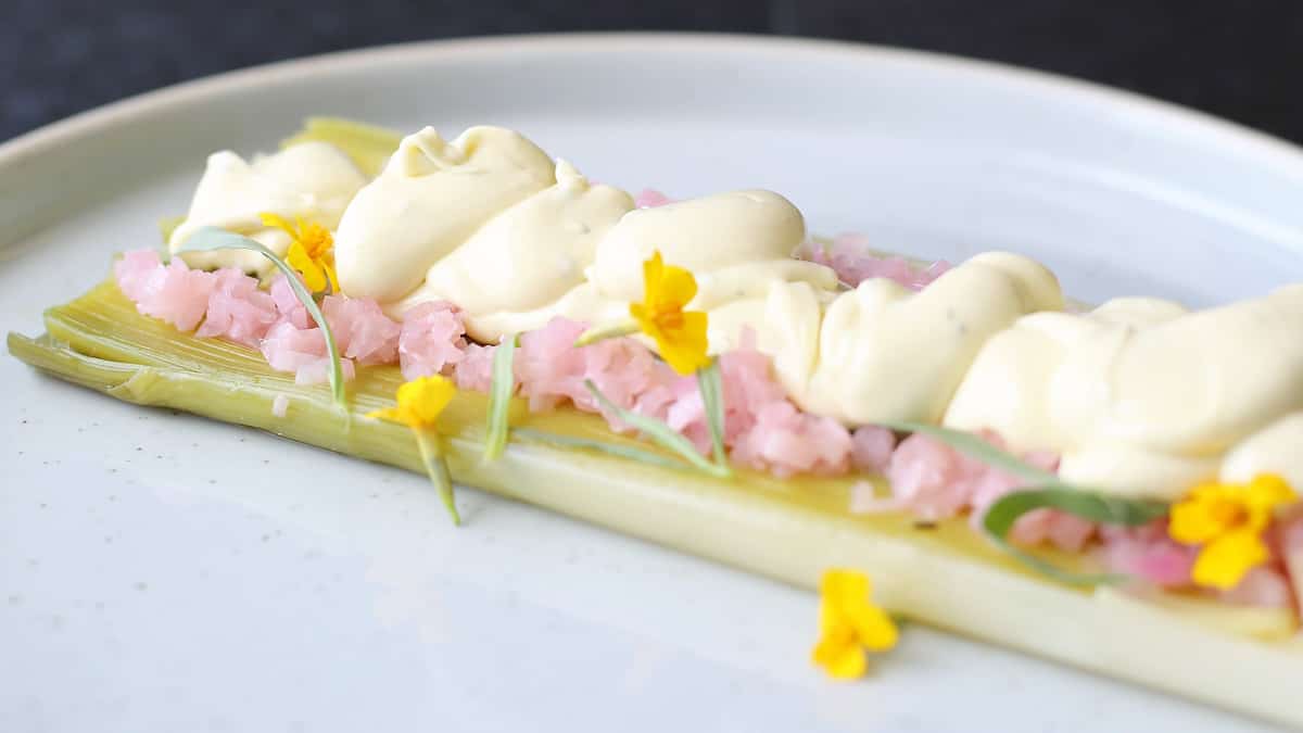 Poireau sauce béarnaise