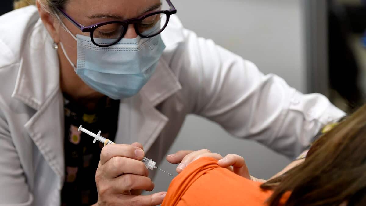 Vaccination des 5 à 11 ans: rien n’empêche de devancer la 2e dose pour son enfant