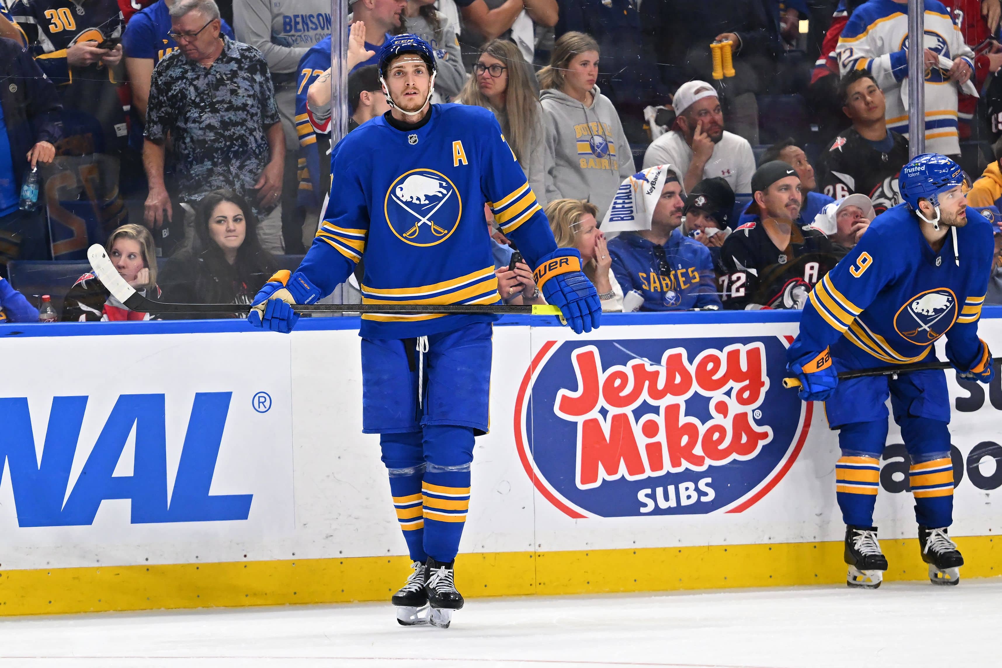 « On méritait un meilleur sort » : les Sabres digèrent mal leur défaite cruelle