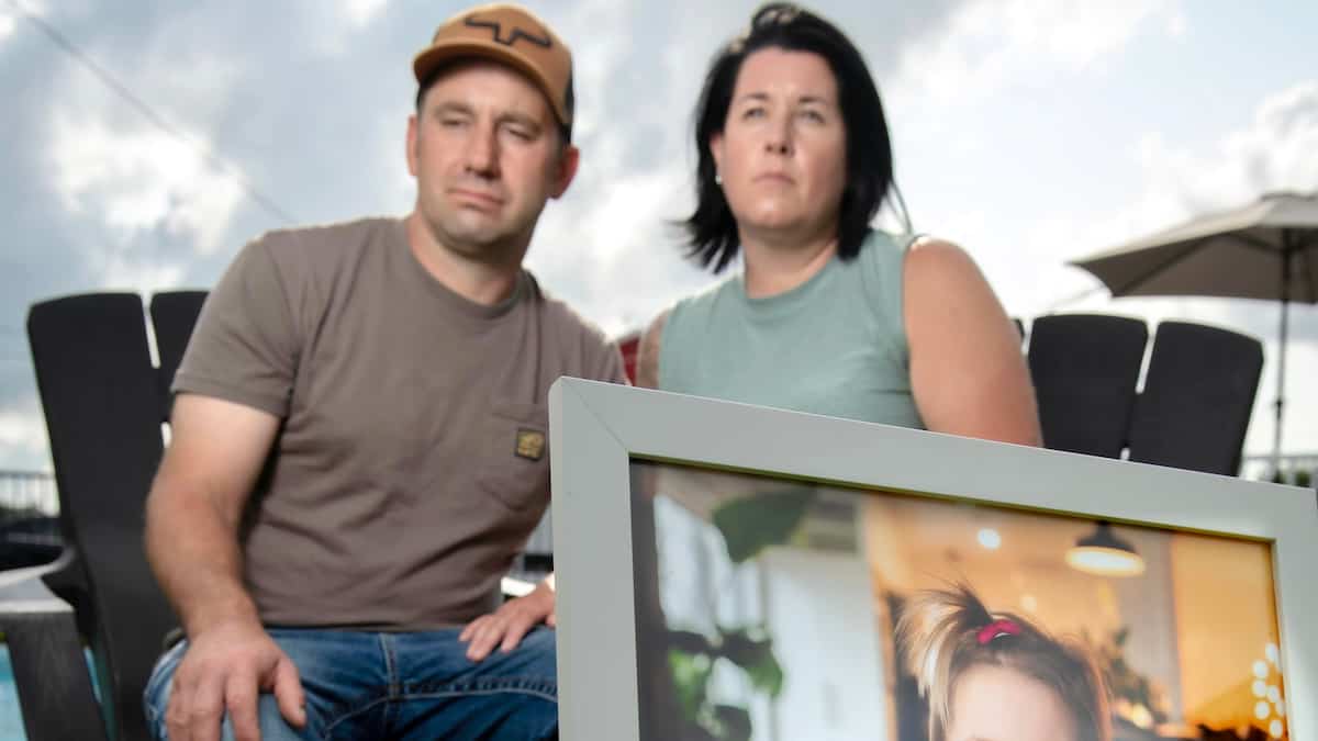 Morte noyée dans la piscine à trois ans: une famille se remet encore du drame quatre ans plus tard