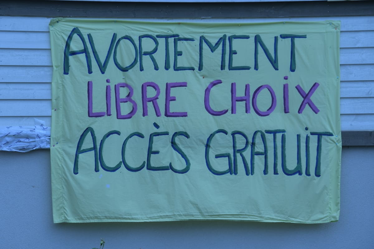 Droit &agrave; l'avortement: &laquo;on est vraiment d&eacute;&ccedil;ues pour les Am&eacute;ricaines&raquo;