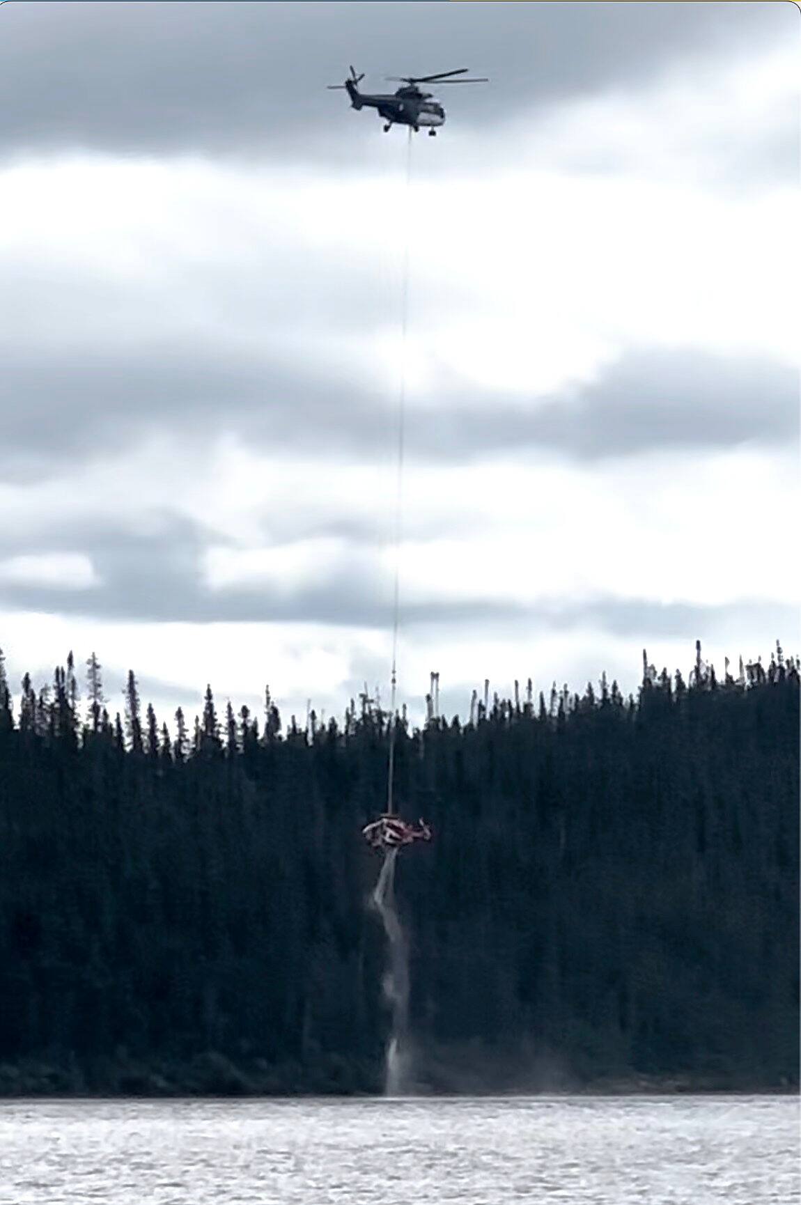 El helicóptero de Airmedic que se estrelló en junio pasado fue repetido esta semana por las autoridades. RPN cortesía