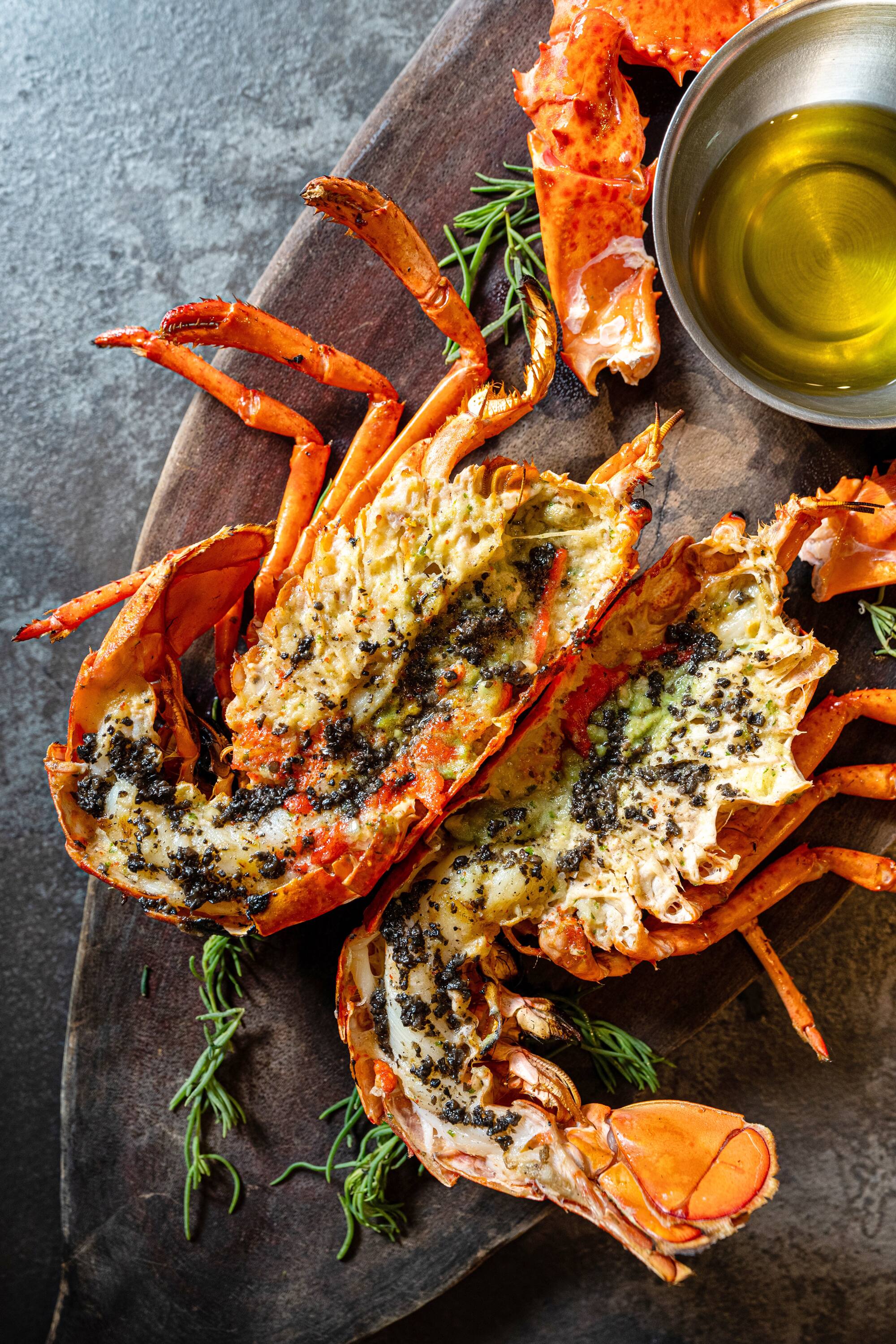 3 recettes au homard pour profiter de la saison jusqu’au bout | JDM