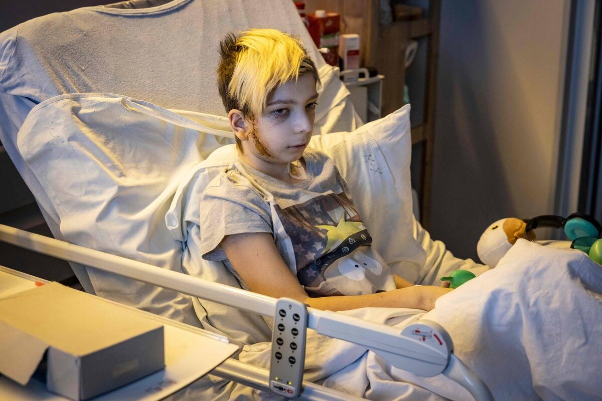 PHOTOS | Dans un h&ocirc;pital p&eacute;diatrique de Ky&iuml;v, le &laquo;terrible&raquo; traumatisme de la guerre en Ukraine