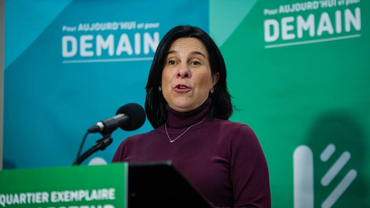 Une semaine de stationnement gratuit pour les vétérans, promet Plante