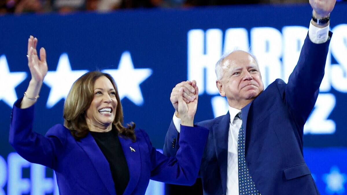 Le colistier de Harris entre en scène à la convention démocrate de Chicago