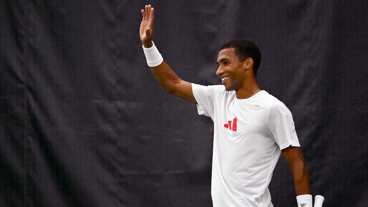 PHOTOS | Félix Auger-Aliassime s’entraîne là où il a grandi