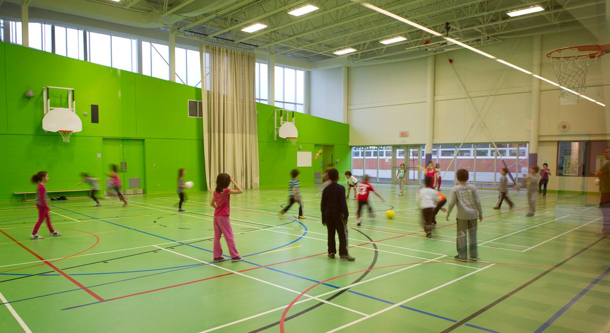 Confusion sur l'impact de la zone orange dans les écoles | TVA Nouvelles