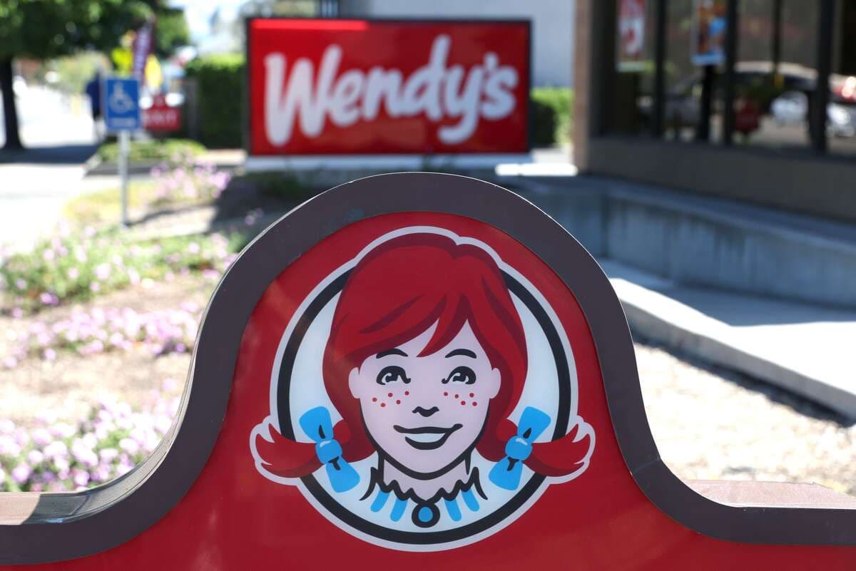 Wendy's se défend de vouloir augmenter ses prix aux heures de pointe