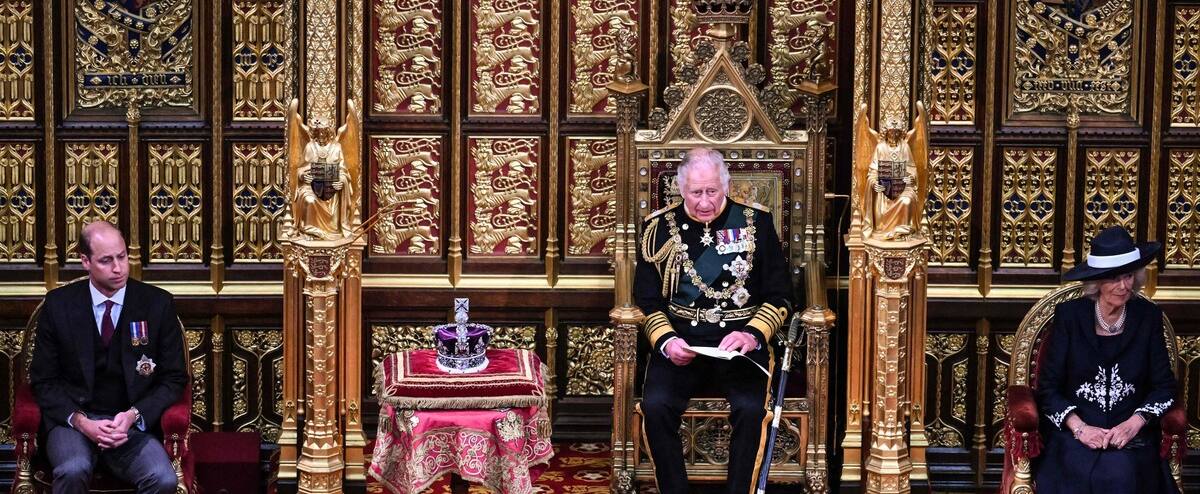 «Moment historique»: le prince Charles remplace la reine pour le discours du Trône