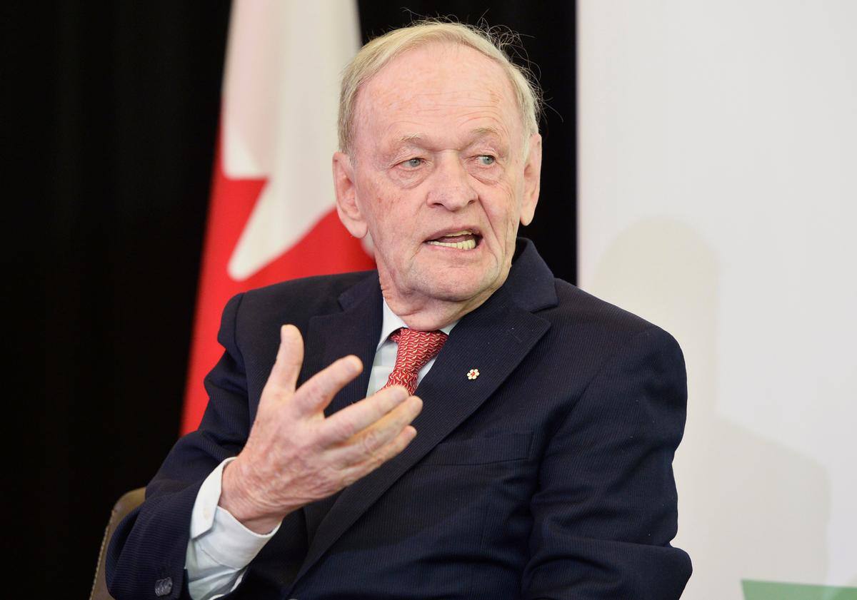 Climat: Jean Chr&eacute;tien veut des changements, mais demeure r&eacute;aliste