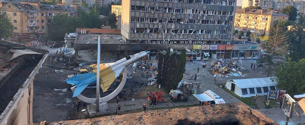 Moscou dit avoir frappé à Vinnytsia une réunion de commandement des forces ukrainiennes