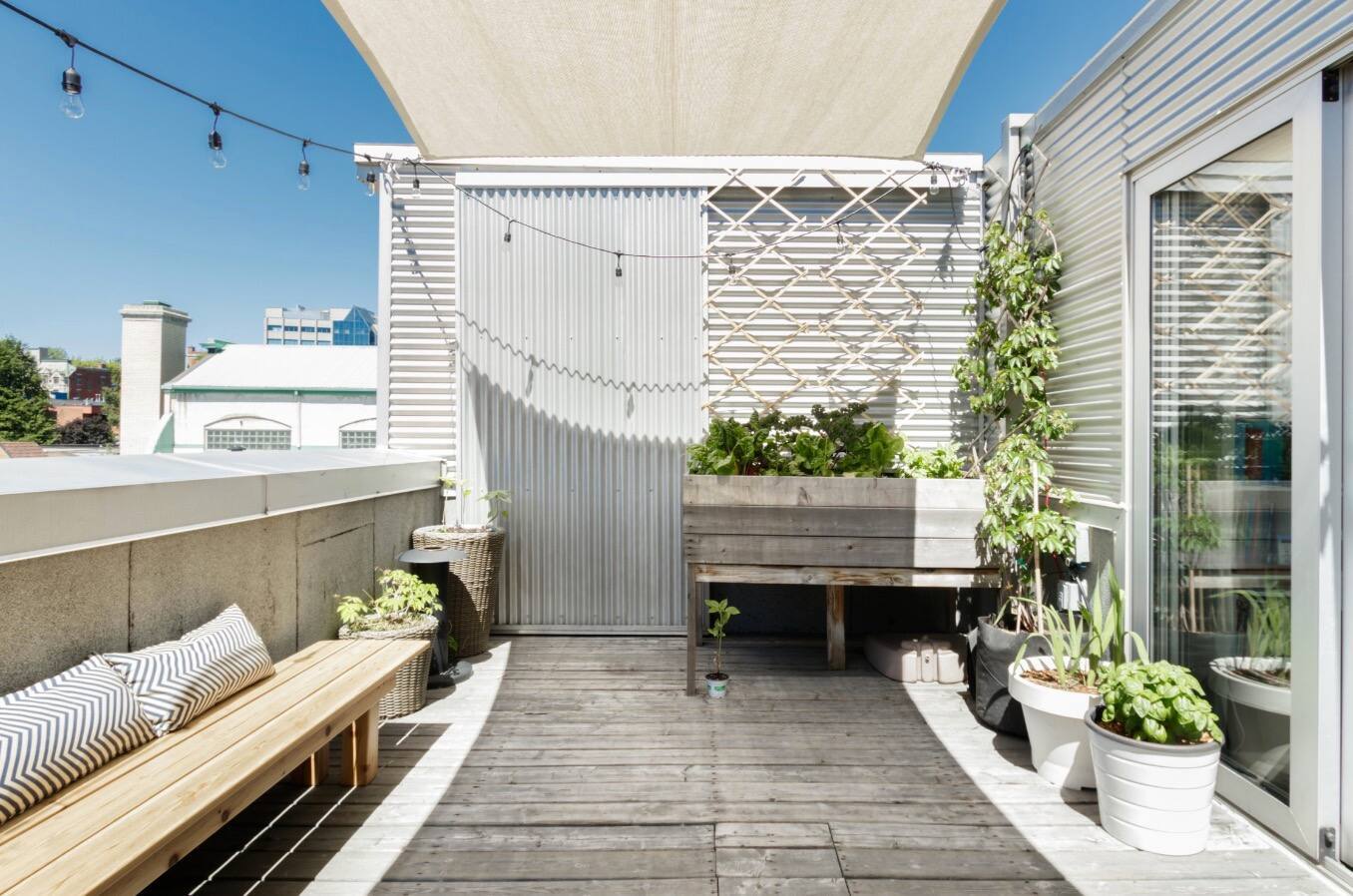 Une terrasse de rêve dans un Airbnb de Montréal 