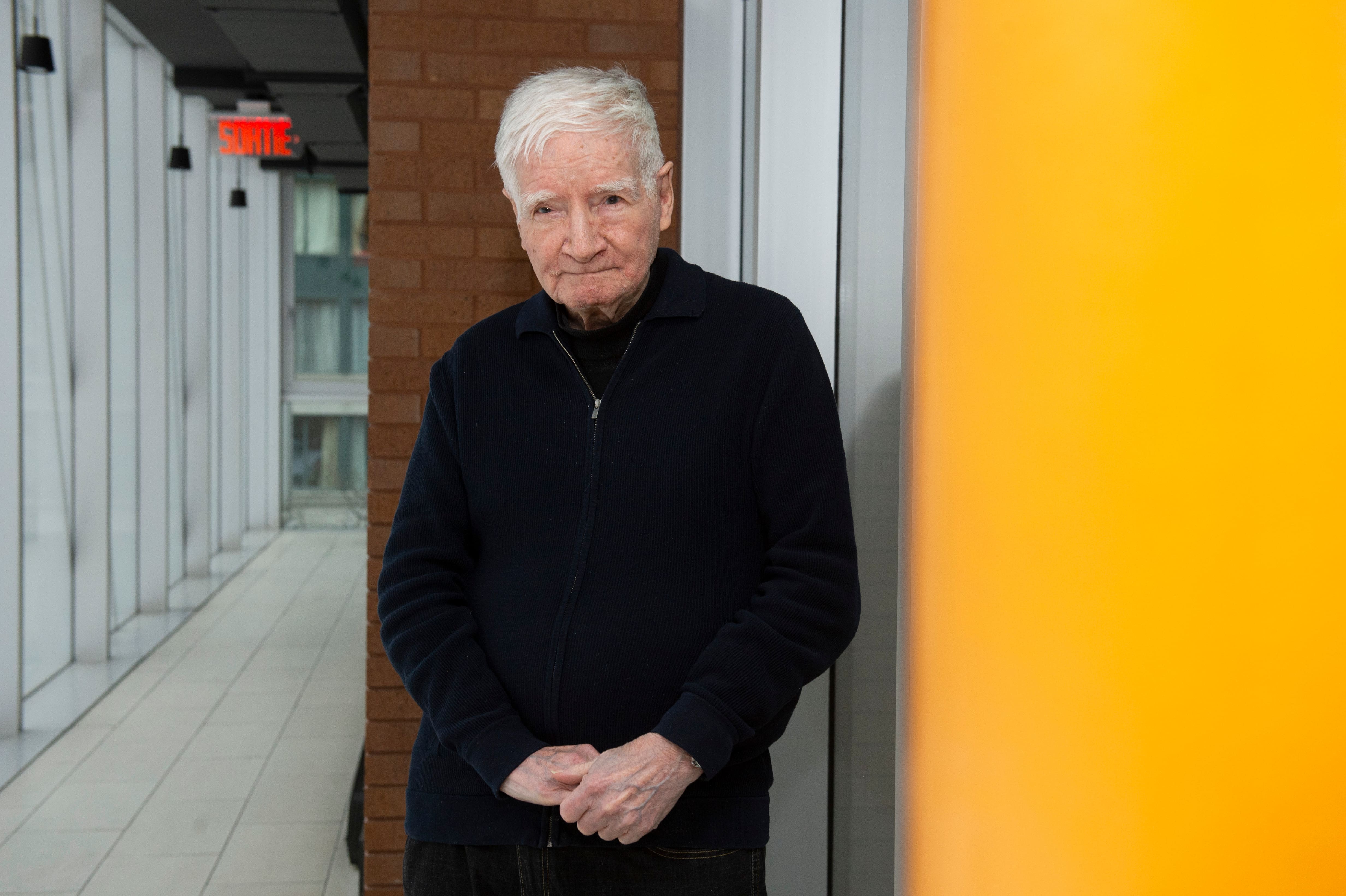 «À 30 ans, je me disais que si je ne ratais pas ma vie, j’écrirais», confie Gilles Archambault qui, à 92 ans, lance un 47e livre