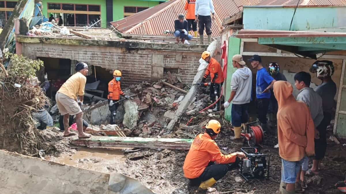Inondations en Indonésie: 50 morts, 27 disparus