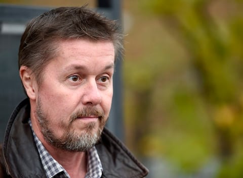 French Service Controversy: A Triumphant Reopening for Bob Chang