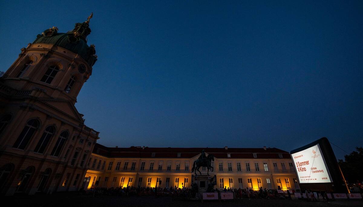 Berlin entfernt einige Denkmäler, um Energie zu sparen