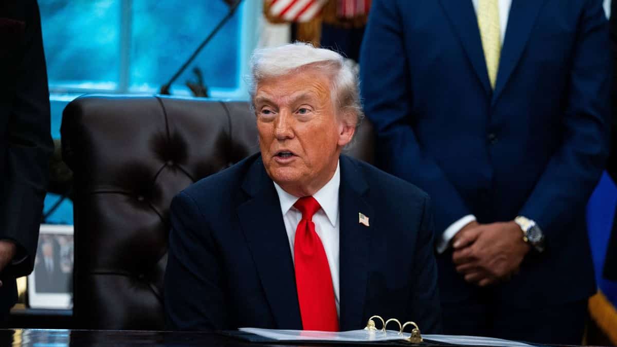 Trump dit que GM et Ford l’ont «remercié» pour les tarifs douaniers sur le secteur automobile