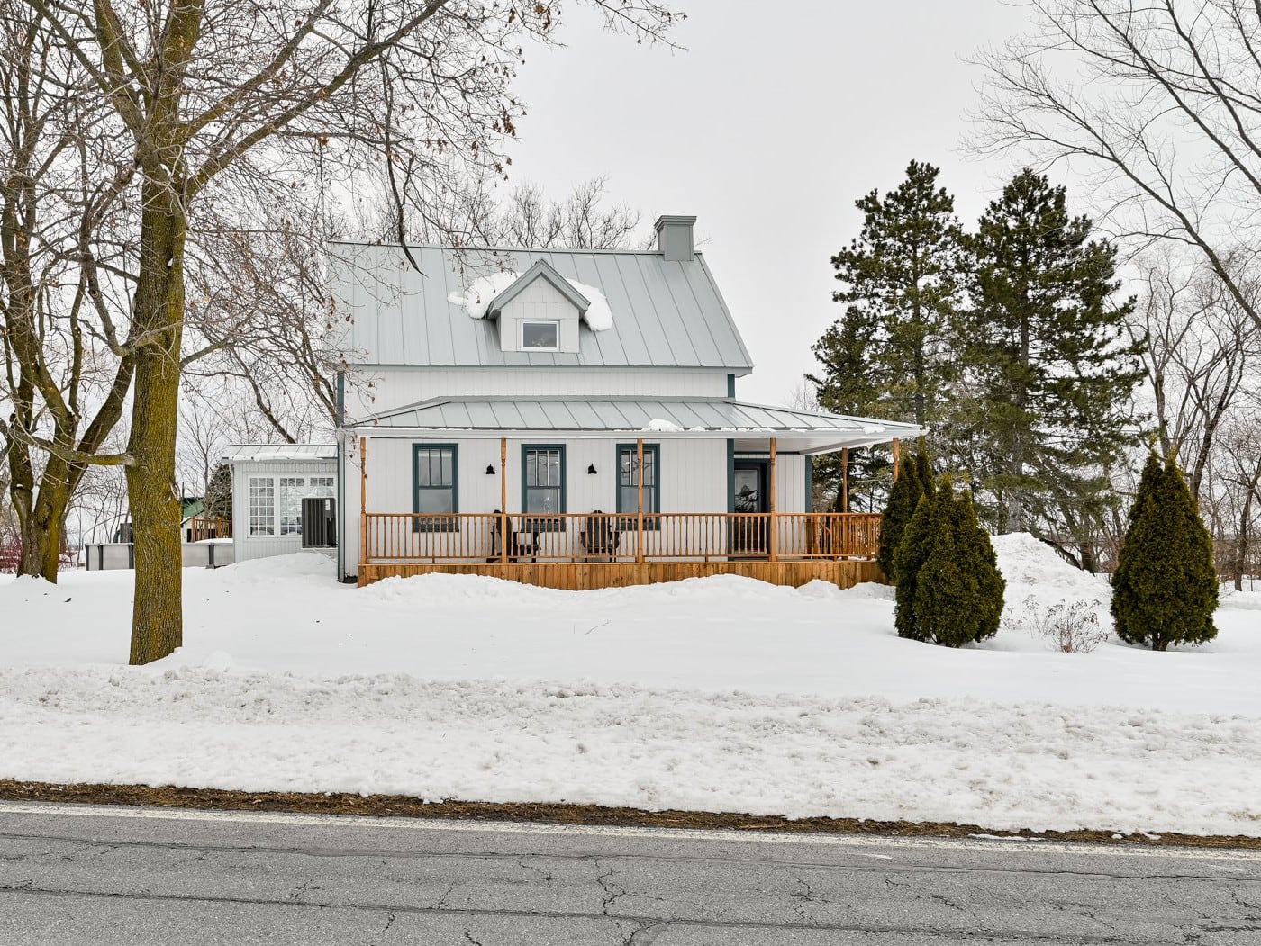 Une fermette ancestrale à vendre pour 849 000$