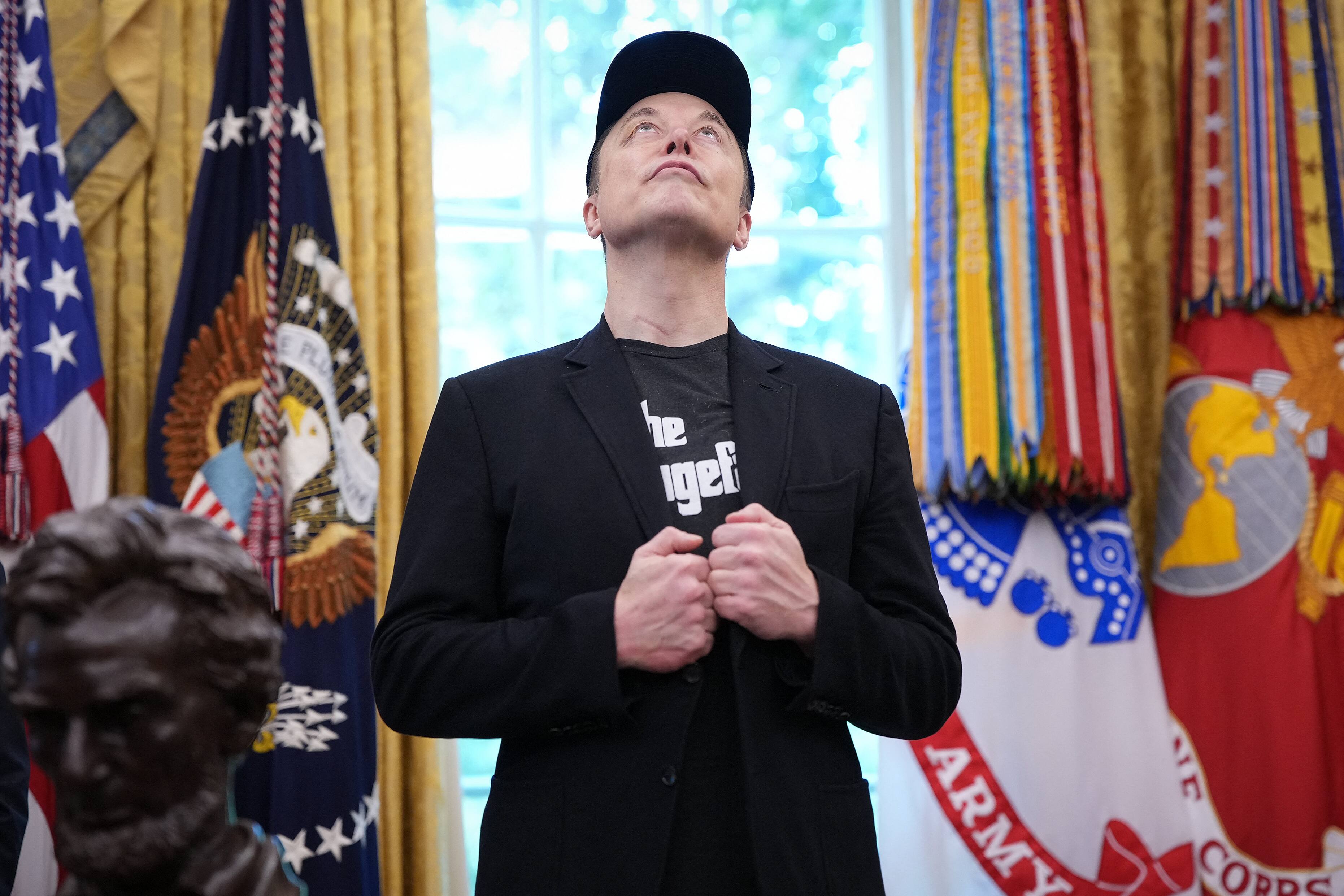 Musk assure qu'il &laquo;continuera &agrave; &ecirc;tre un ami et un conseiller&raquo; de Trump