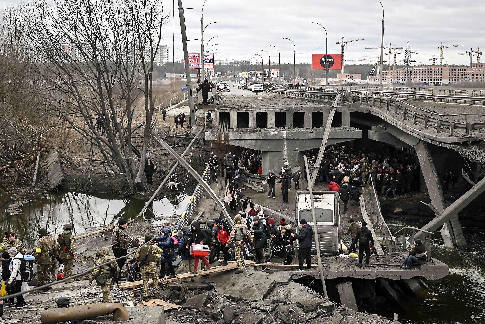 La Russie ne vise pas que les militaires