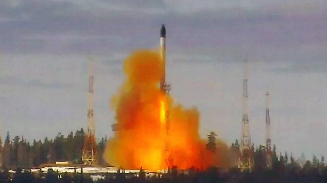 Russia simulates nuclear missile launchers