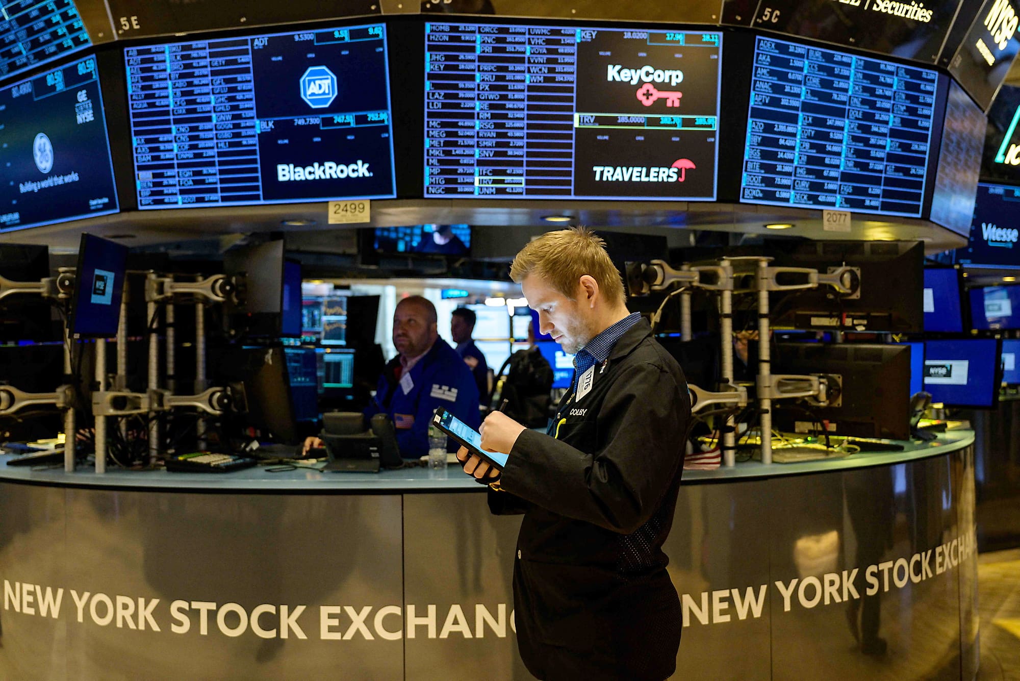 Les marchés boursiers avancent comme un automobiliste à Montréal, illustre un expert