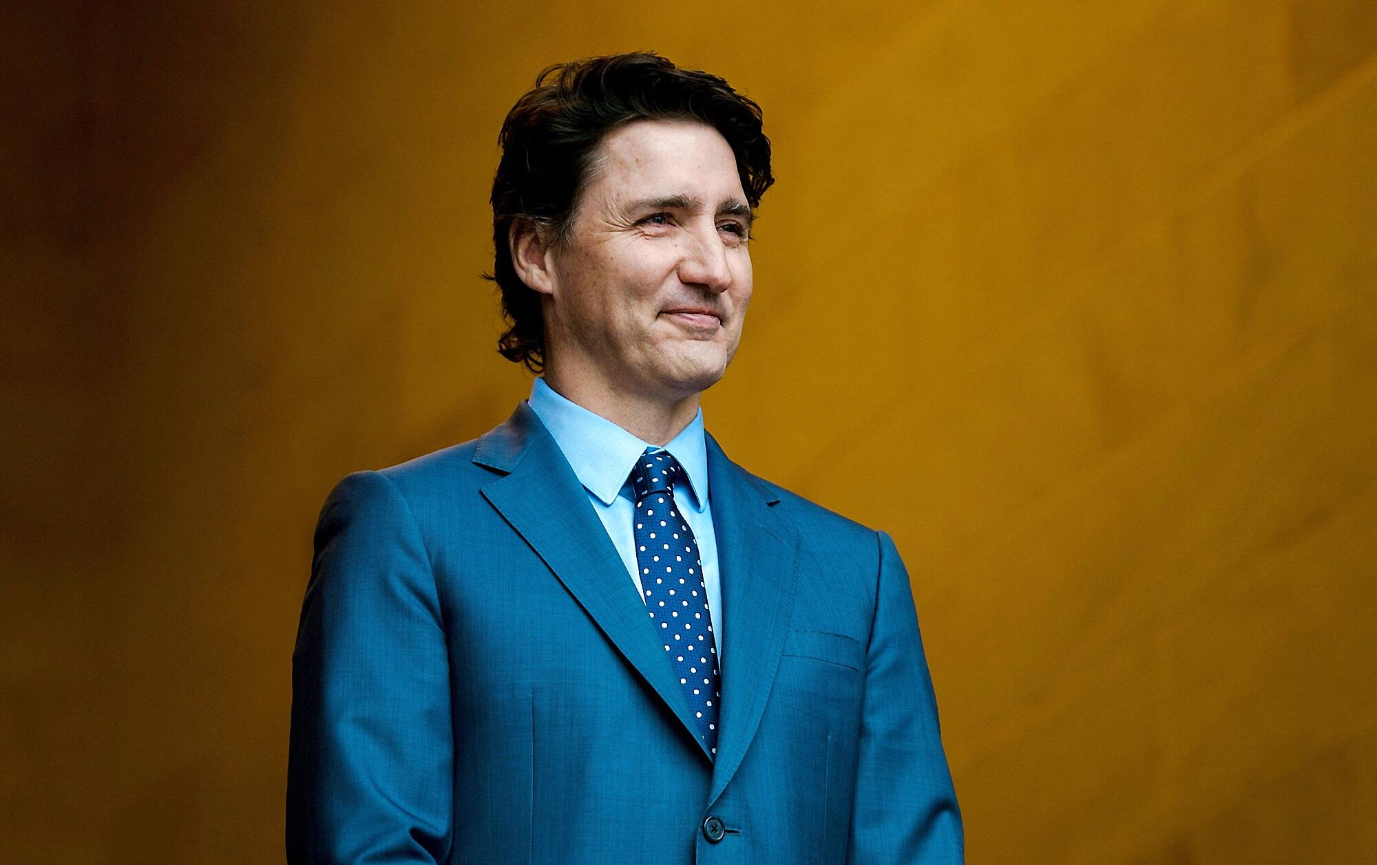 Un ancien membre du Parti populaire «s’excuse» d’avoir lancé des roches