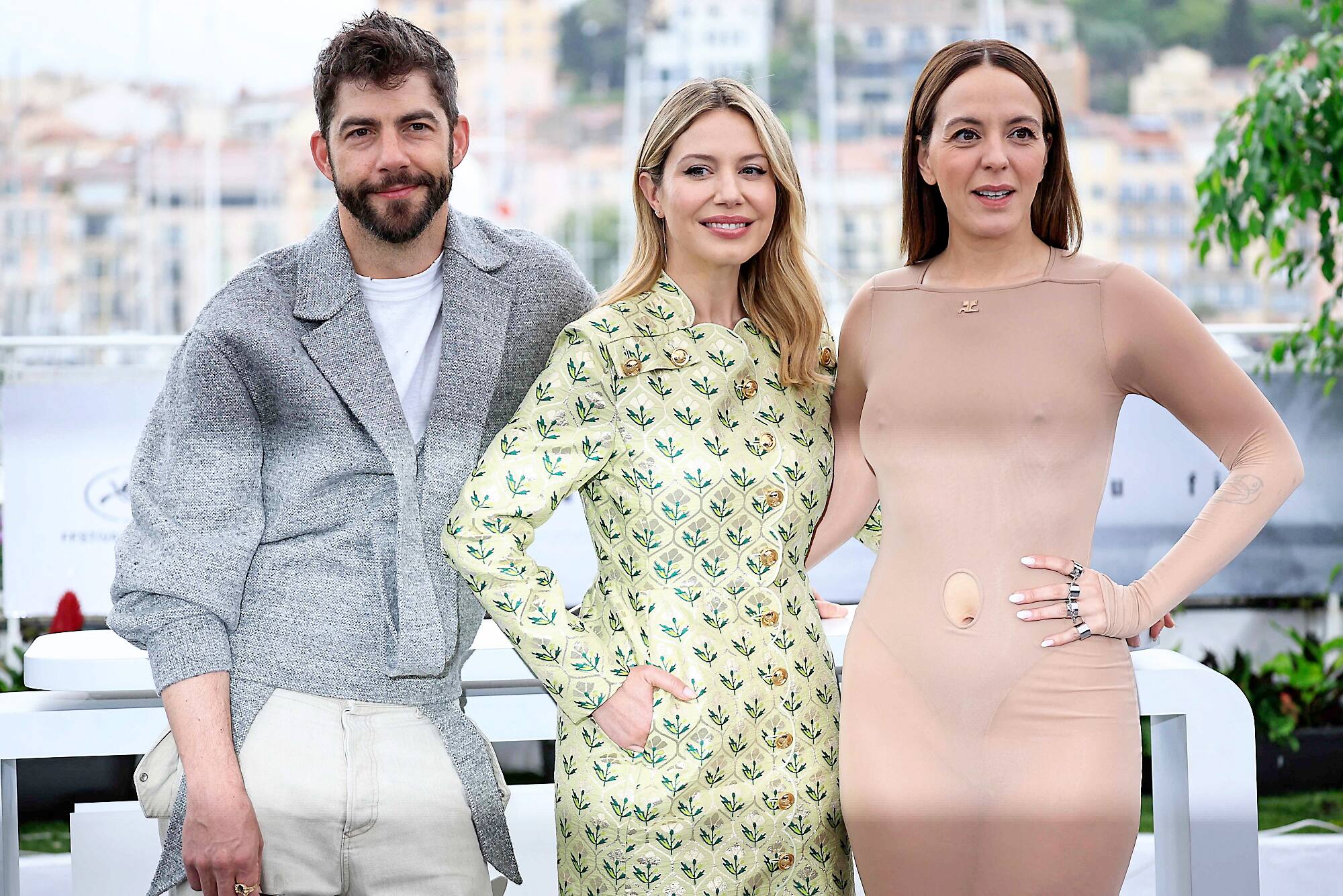 [PHOTOS] Monia Chokri fait tourner les têtes sur le tapis rouge du ...