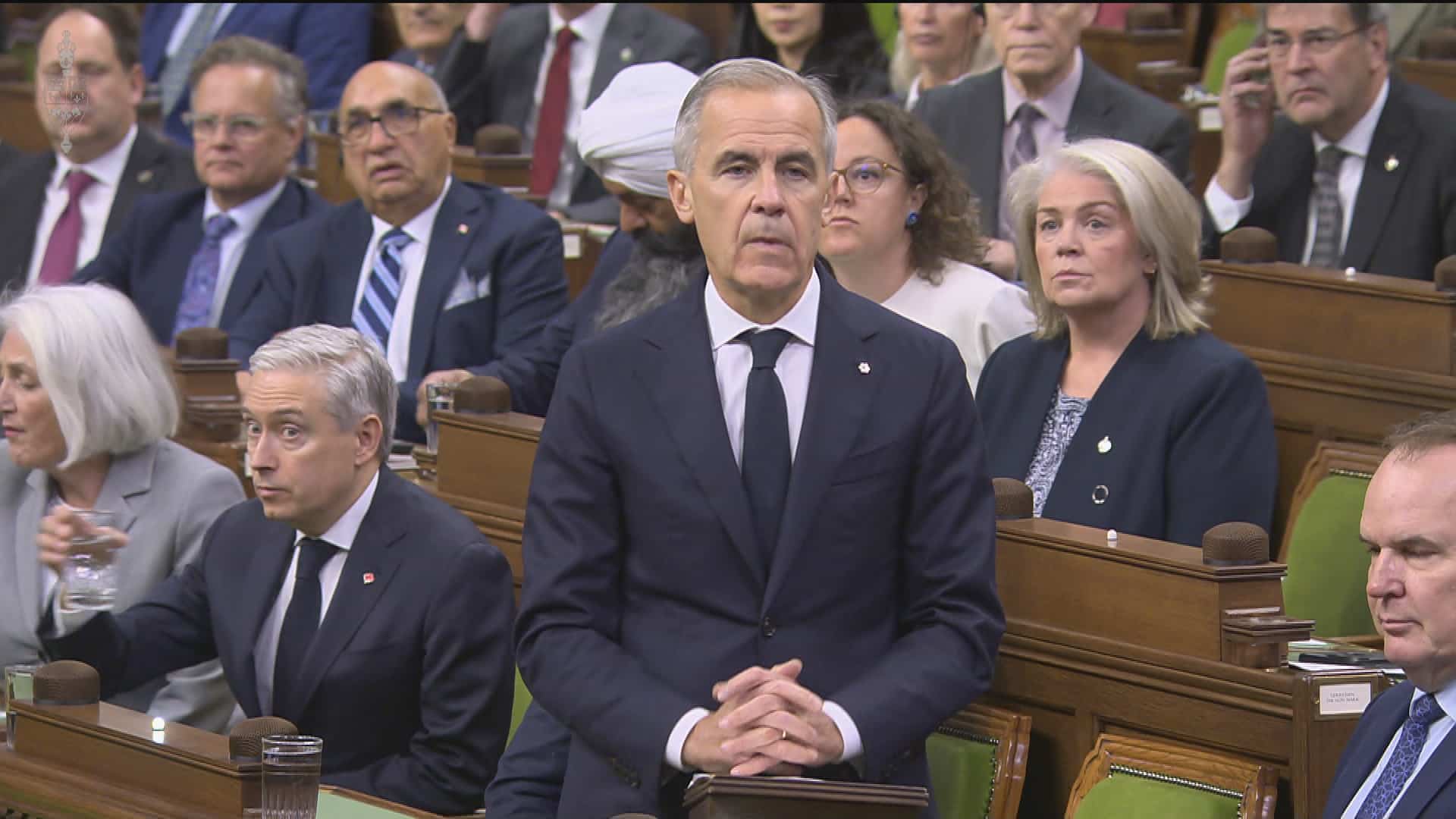«C’est à notre tour d’être à leur service», dit Carney en hommage aux militaires décédés à Wainwright