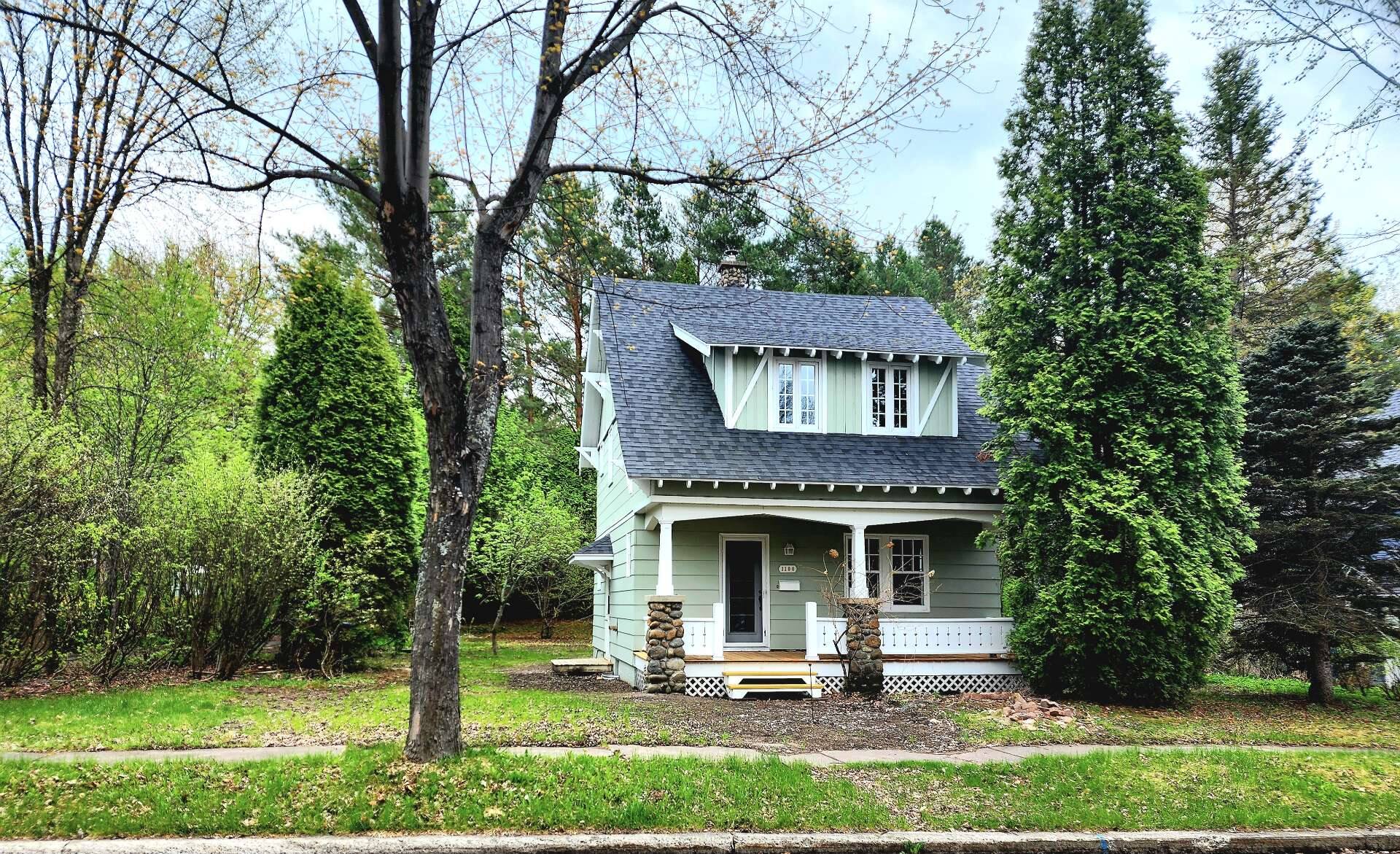 Une jolie petite maison à vendre pour 299 999$