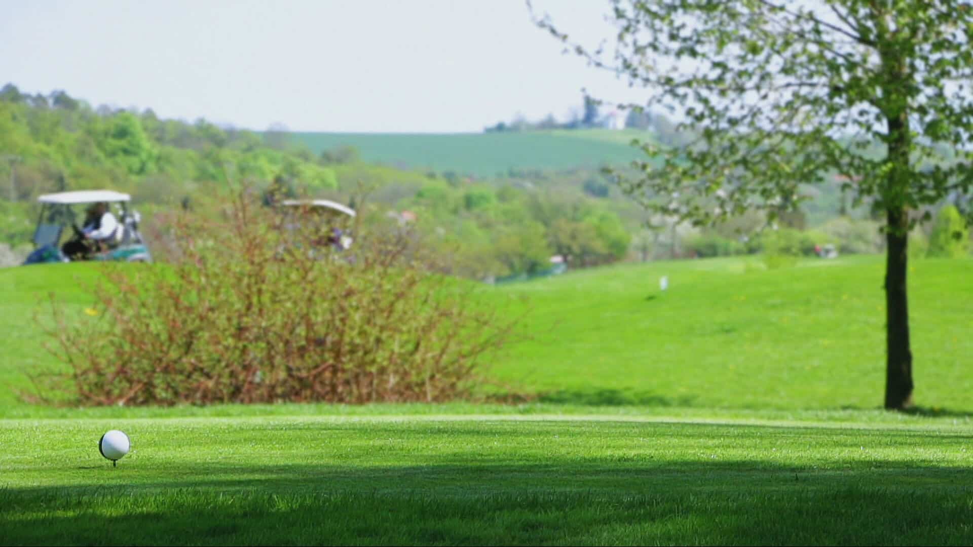 «Les gens sont au rendez-vous»: le golf gagne du terrain au Québec malgré le coût de la vie