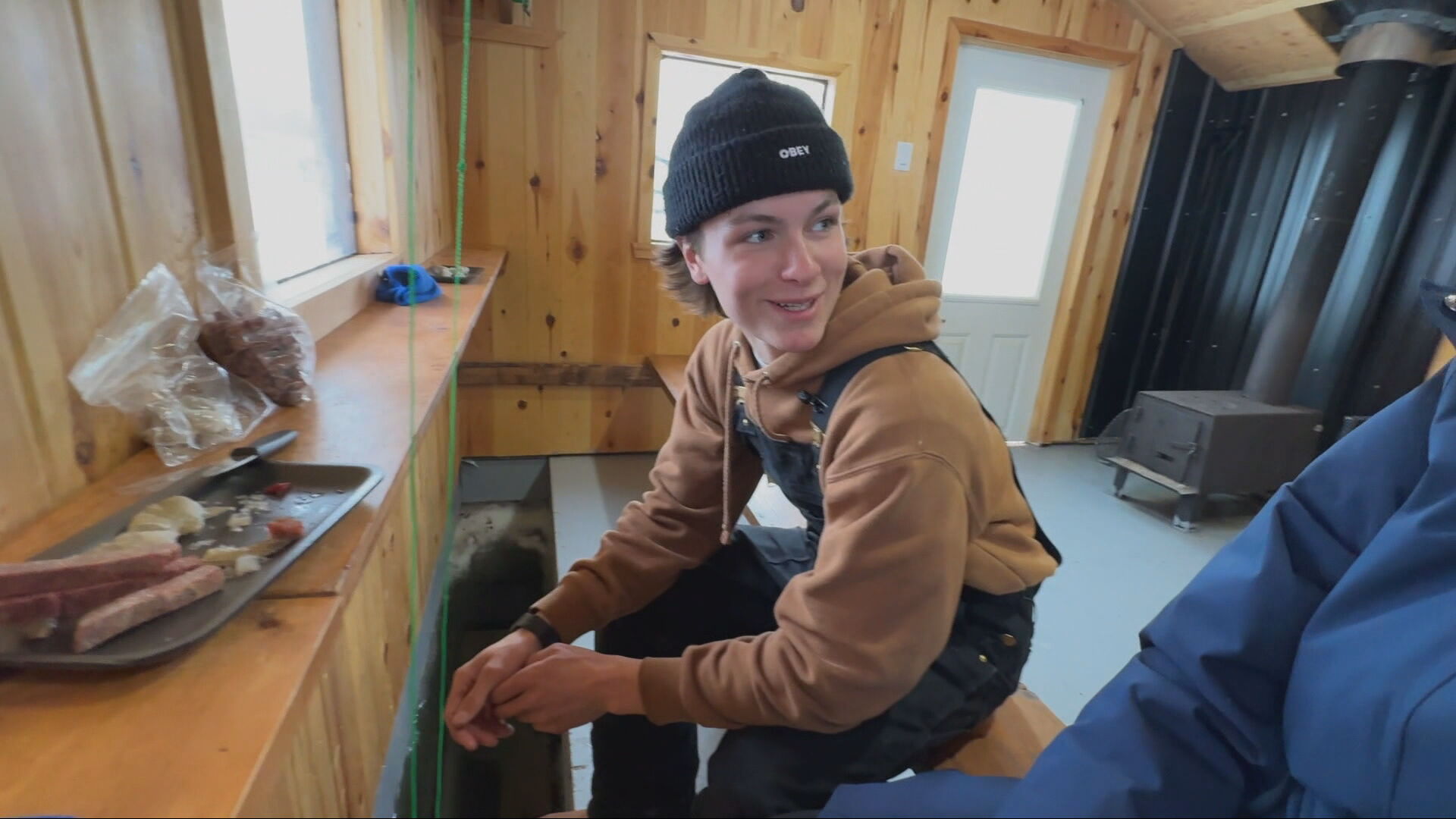 À 15 ans, un jeune entrepreneur ouvre sa pourvoirie aux petits poissons des chenaux