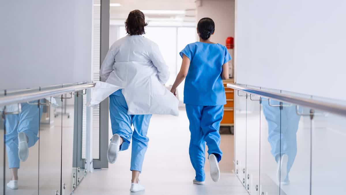 Rater la cible, un mini-hôpital privé à la fois