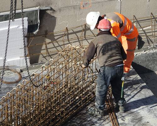 Annulation Des Vacances De La Construction Les Travailleurs S Y Opposent Jdq