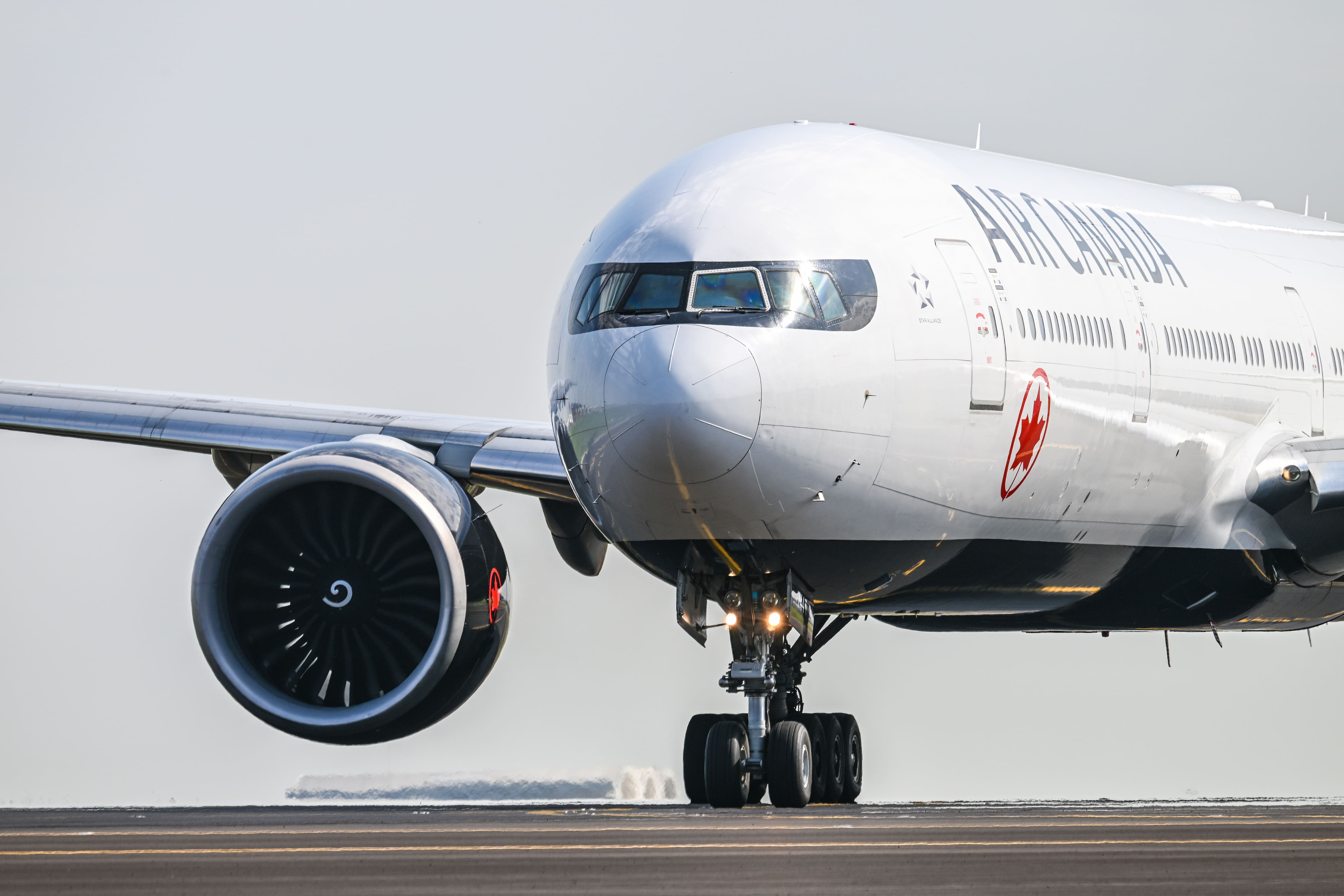 Un avion d’Air Canada impliqué dans une collision avec un autre avion à l’aéroport de Los Angeles