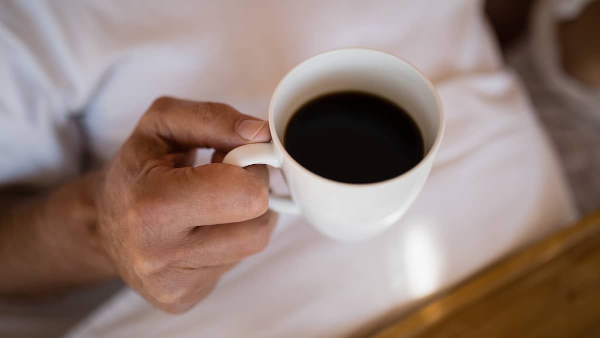 Un soldato ucraino avrebbe sorpreso il nemico a Kursk con il caffè in mano Un soldato ucraino avrebbe sorpreso il nemico a Kursk con il caffè in mano