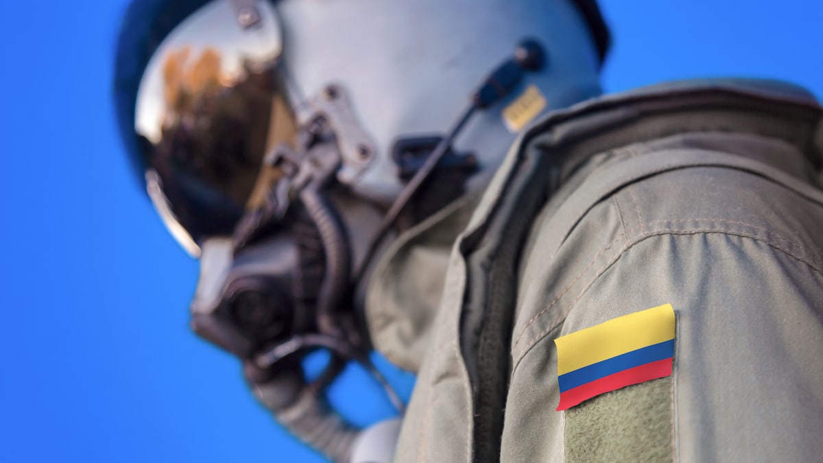 Un avion de l'armée s'écrase au décollage en Colombie: 80 morts